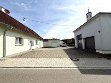 9 Volltreffer! Einfamilienhaus mit Garage, Garten u. Maschinenhalle in Bissingen OT!