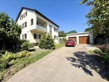 7 3,2,1, Meins! Attraktives Mehrfamilienhaus mit 3 Wohneinheiten in Bestlage von Wertingen!