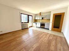 20 Liebe auf den ersten Klick! Einfamlienhaus mit Einliegerwohnung in Haunsheim!