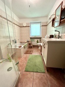 20 Attraktives Mehrfamilienhaus mit gro�em Grundst�ck in gefragter Lage von Dillingen-Donaualtheim !!!