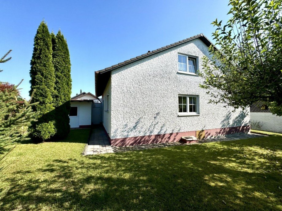 10 Zweifamilienhaus Bachhagel