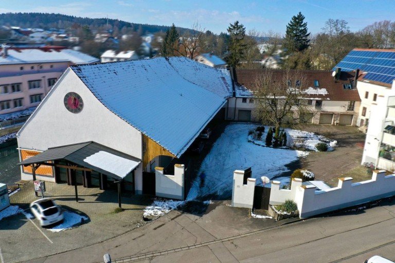 1 Wittislingen Haus Renditehammer! Wohnungen u. Gewerbehalle mit weiterem Potenzial !!!