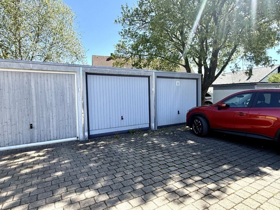 24 Doppelhaush�lfte B�chingen