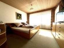 15 Gro�familien und Kapitalanleger aufgepasst ! Wohnhaus mit 3 Wohneinheiten in Top-Lage !!!