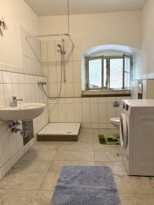 13 Attraktives Mehrfamilienhaus mit f�nf Wohneinheiten in zentraler Lage von Bissingen !