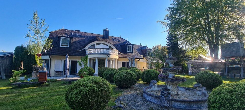 10 Villa Dillingen
