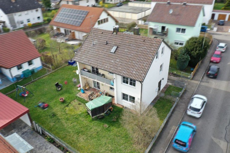 1 Lauingen Haus 3-Familien Wohnhaus als Kapitalanlage in bester Lage von Lauingen - ihre neue Altersvorsorge!