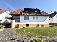 9 Traumhaftes Ein- bzw. Zweifamilienhaus in Syrgenstein! Ein Familiendomizil mit 3 Garagen