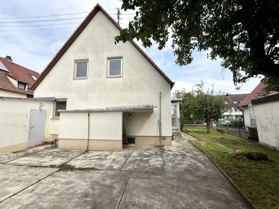 8 Haus H�chst�dt