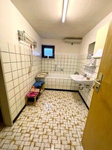 23 Mehrfamilienhaus oder Kapitalanlage mit 3 Wohneinheiten