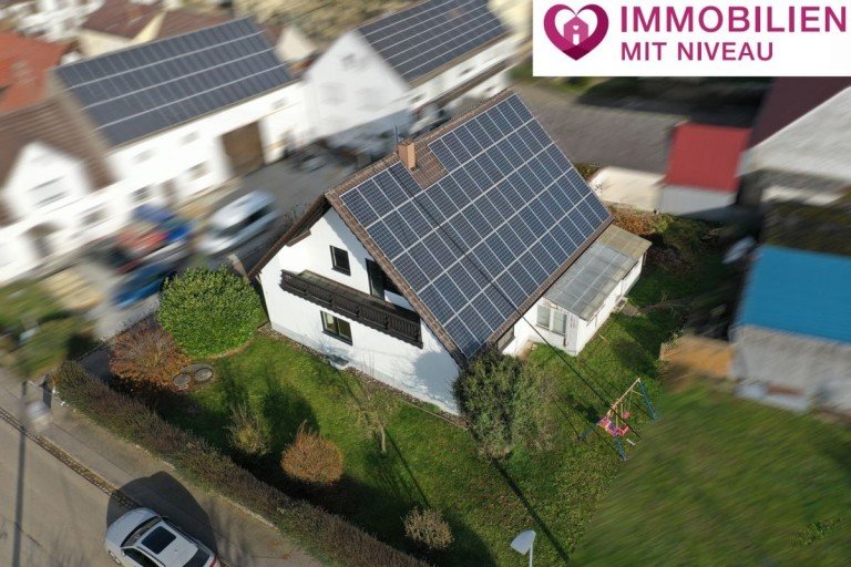 1 Lutzingen Einfamilienhaus ! Bungalowartiges Ein- oder Zweifamilienhaus mit Ausbaureserve in Lutzingen!