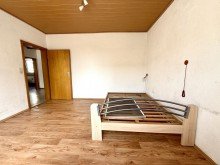 19 Volltreffer! Einfamilienhaus mit Garage, Garten u. Maschinenhalle in Bissingen OT!