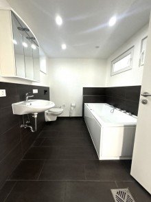 23 Teilsaniertes Einfamilienhaus f�r Naturliebhaber! 158m2 Wohnfl�che, 1783m2 Grundst�ck in Bopfingen!