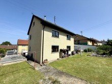 8 Wohnf�che bis unters Dach! Zweifamilienhaus in toller Lage von Giengen a. d. Brenz!