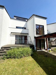 1 Traumimmobilie f�r die ganze Familie! Attraktives RMH in toller Lage von Lauingen!