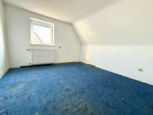 24 Attraktive Doppelhaush�lfte m. Nebengeb�uden auf rund 1100m2 Grundst�ck in Lauingen!