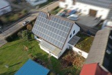 3 ! Bungalowartiges Ein- oder Zweifamilienhaus mit Ausbaureserve in Lutzingen!