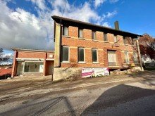 8 Wohn- und Gesch�ftshaus vor den Toren Giengen�s
