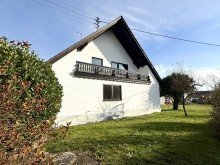 6 ! Bungalowartiges Ein- oder Zweifamilienhaus mit Ausbaureserve in Lutzingen!