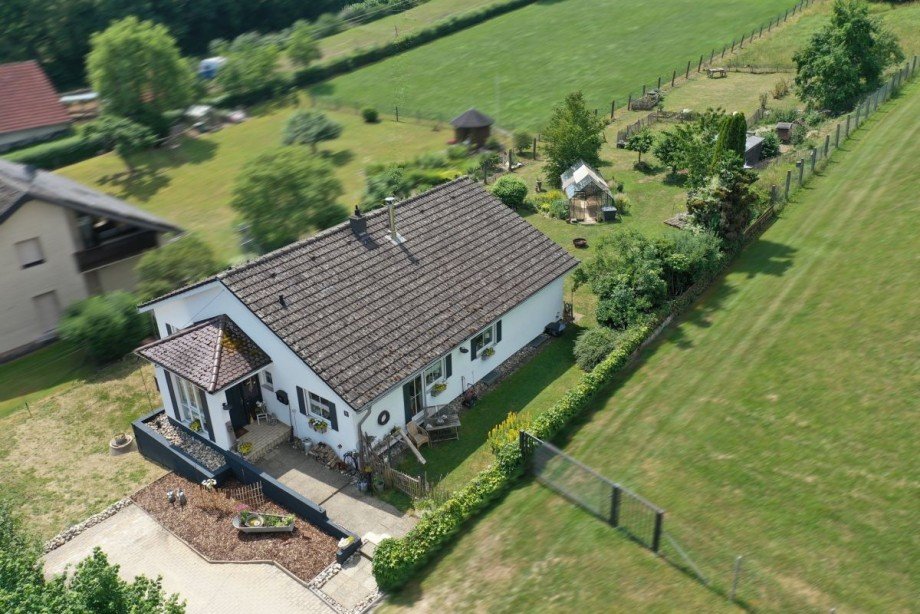 9 Einfamilienhaus Z�schingen