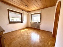 21 Traumhaftes Ein- bzw. Zweifamilienhaus in Syrgenstein! Ein Familiendomizil mit 3 Garagen
