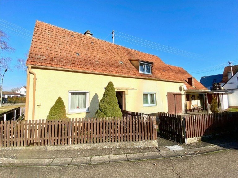 1 Dillingen Haus Schnuckeliges Einfamilienhaus in Dillingen-Schretzheim, ideal f�r Handwerker oder die kleine Familie