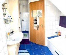 9 Sch�ne 3-Zimmer Wohnung im Herzen von Gundelfingen