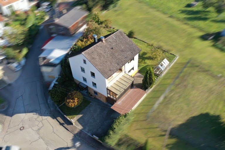 1 Haunsheim Haus Variables Ein- bzw. Zweifamilienhaus in leichter S�dhanglage von Haunsheim!