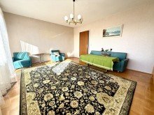 20 Ab ins Familiengl�ck! Zweifamilienhaus mit gro�em Grundst�ck in Bissingen!
