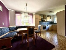 17 Ab ins Familienhgl�ck ! Traumhaftes Ein-/Zweifamilienhaus in Bachhagel !