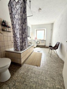 19 Wohn- u. Gesch�ftshaus direkt am Marktplatz von H�chst�dt! Absolute Best-Lage!