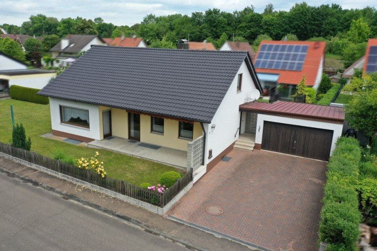 1 Wittislingen Haus Einfamilienhaus im Bungalowstil in traumhafter Lage