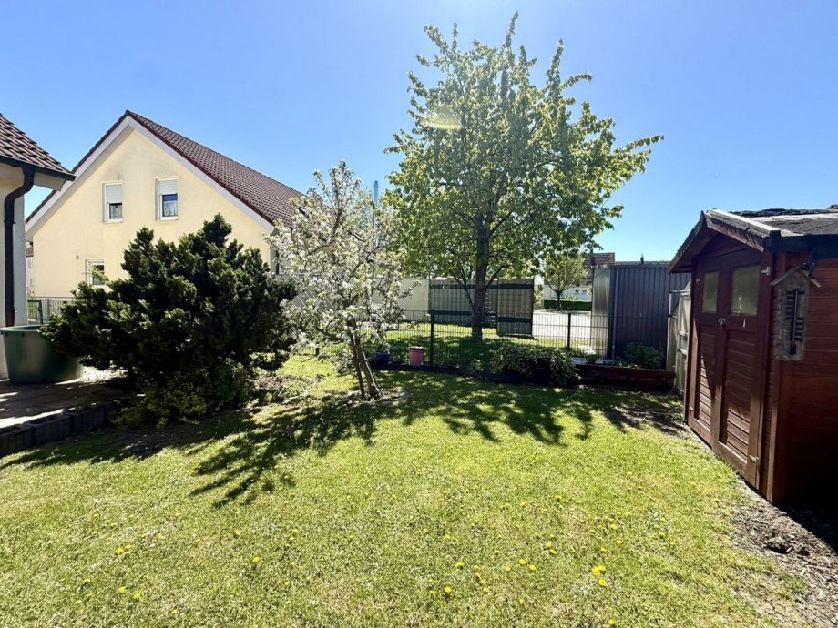 7 Doppelhaush�lfte B�chingen