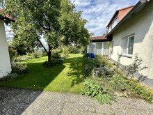 7 Ab ins Familiengl�ck ! Ein-/Zweifamilienhaus mit 3 Garagen in exclusiver Lage !