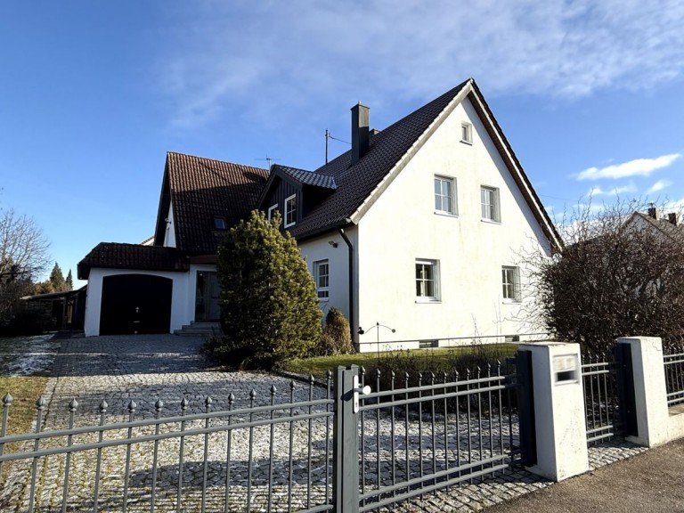 1 Gundelfingen Haus Variables u. modernisiertes Ein- oder Zweifamilienhaus in Spitzenlage von Gundelfingen a. d. Donau!