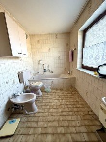 22 Attraktives Reiheneckhaus in bester Lage von Lauingen - Familientraum u. Raumwunder zugleich!