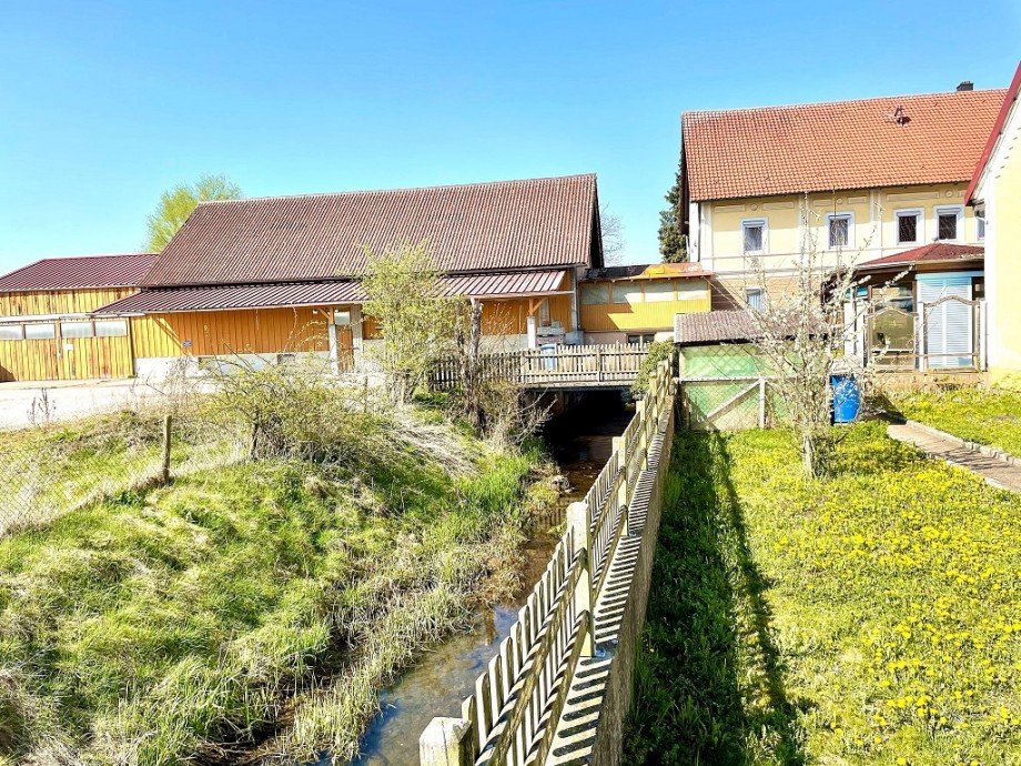 32 Haus H�chst�dt