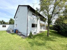 9 Volltreffer! Hier stimmen alle Parameter - Zweifamilienhaus in Wittislingen!
