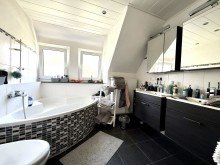 24 Liebe auf den ersten Klick! Familienfreundliches Einfamilienhaus in Traumlage von Dillingen!