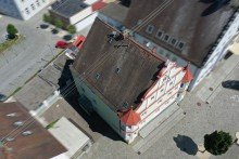10 Wohn- u. Gesch�ftshaus direkt am Marktplatz von H�chst�dt! Absolute Best-Lage!