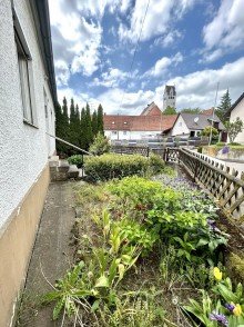 11 Einfamilienhaus in einzigartiger Lage, direkt am Fluss in Wittislingen !