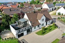 3 Das absolute Raumwunder! Ein/Zweifamilienhaus mit gro�em Grundst�ck in Aislingen !!!