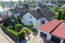 2 Ab ins Familienhgl�ck ! Traumhaftes Ein-/Zweifamilienhaus in Bachhagel !