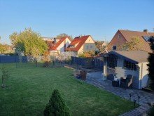 6 Au�ergew�hnliches Mehrgenerationenhaus mit zwei Wohneinheiten, Pool und Wintergarten in Bachhagel